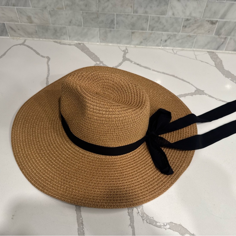 Vince Camuto Tan Hat with Black Ribbon nwt